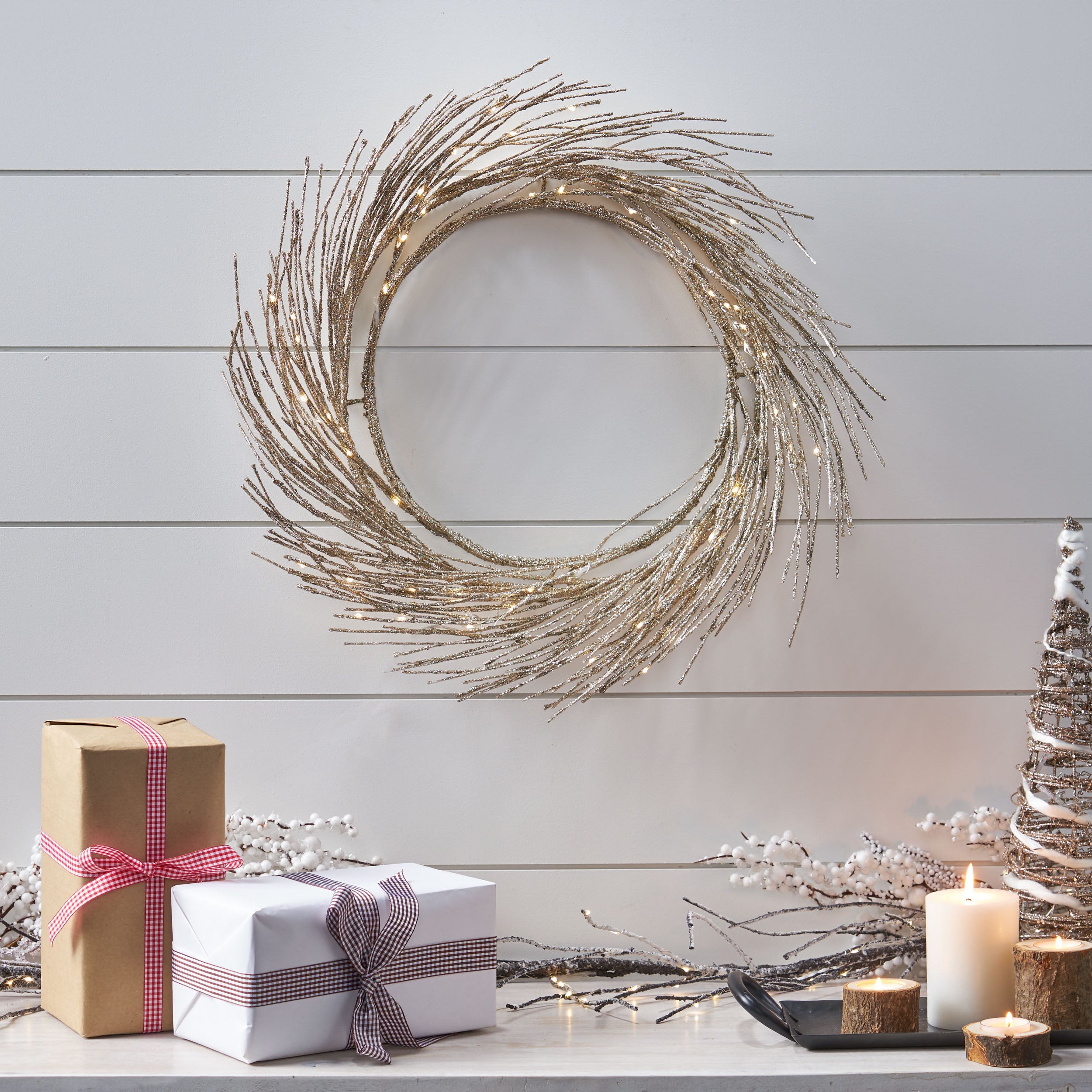 24" LED Lighted Paper Wreath
